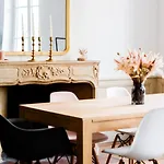 Centre Entierement Renove *